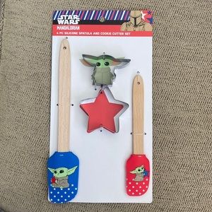 Star Wars the Mandalorian 4 piece silicone spatula and cookie cutter set